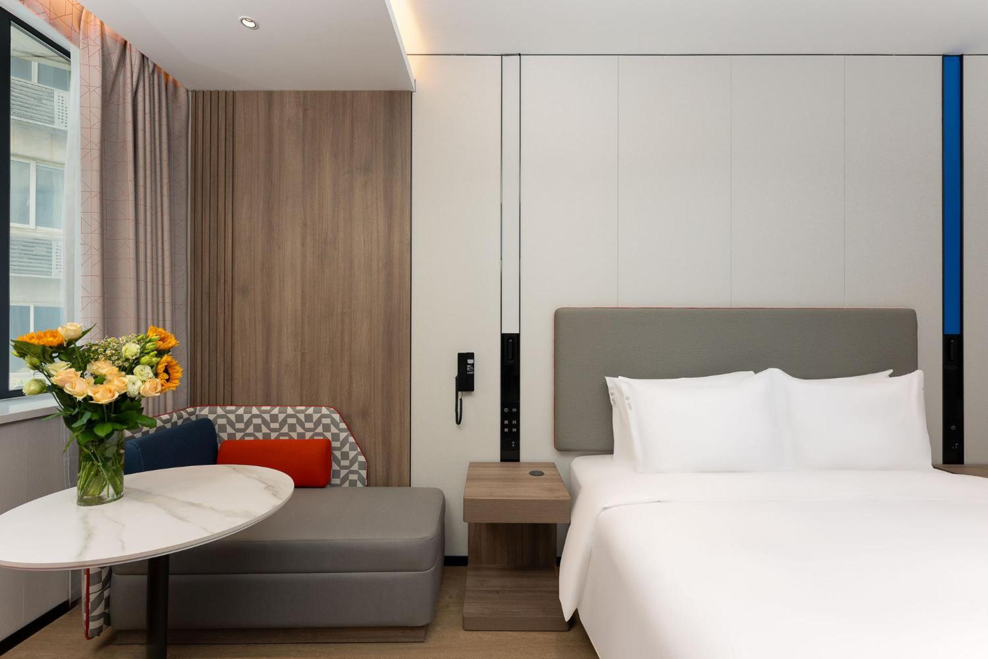 Holiday Inn Express Shanghai Jing'An Temple By Ihg Εξωτερικό φωτογραφία