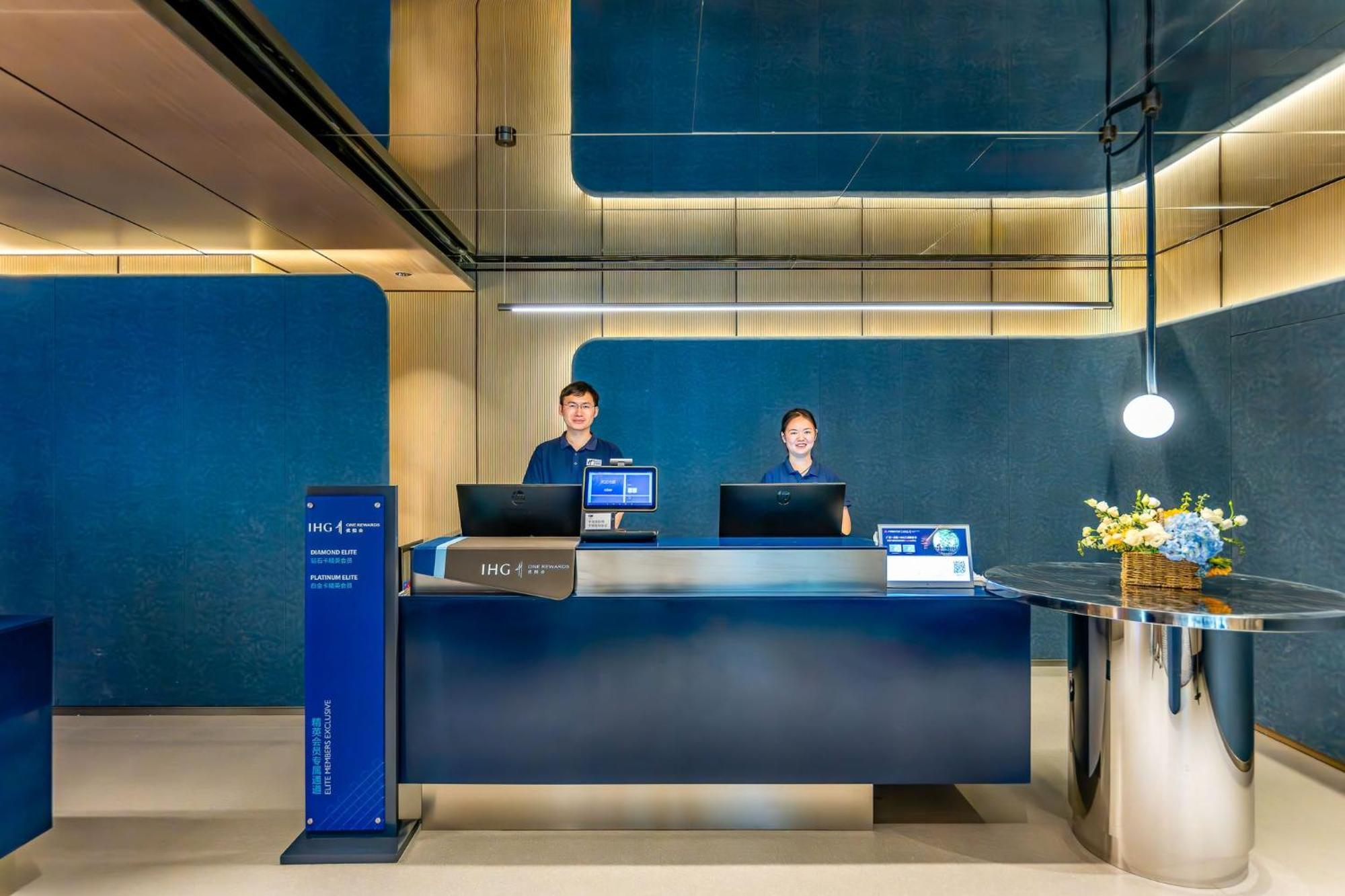Holiday Inn Express Shanghai Jing'An Temple By Ihg Εξωτερικό φωτογραφία